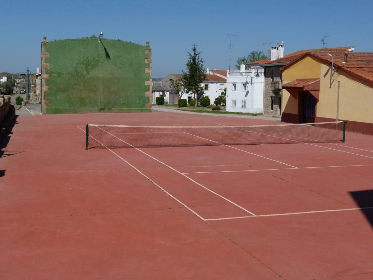 Casa Rural La Fuente Trabanca Bagian luar foto