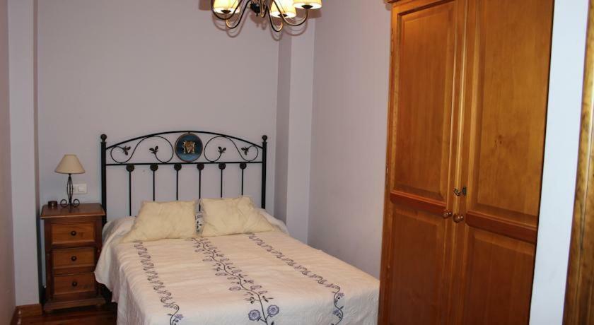 Casa Rural La Fuente Trabanca Bagian luar foto