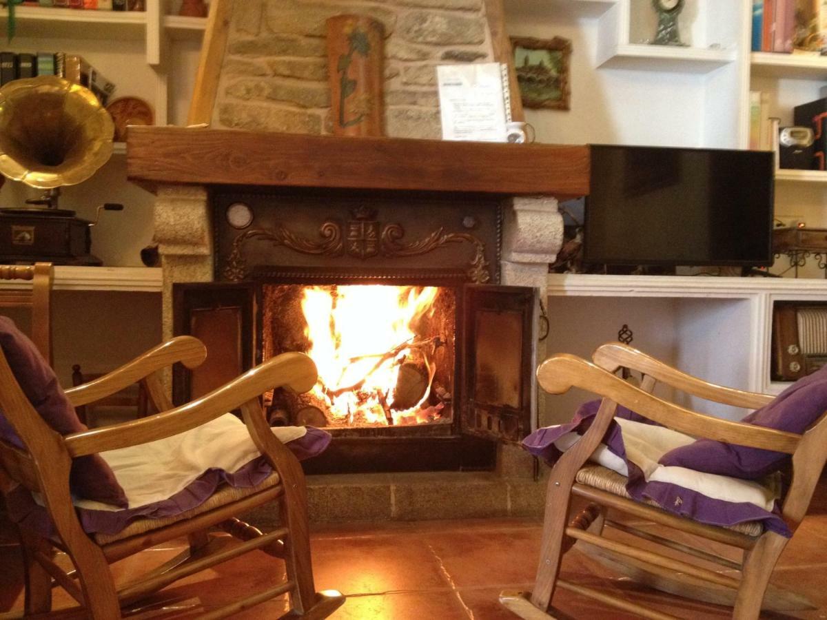 Casa Rural La Fuente Trabanca Bagian luar foto
